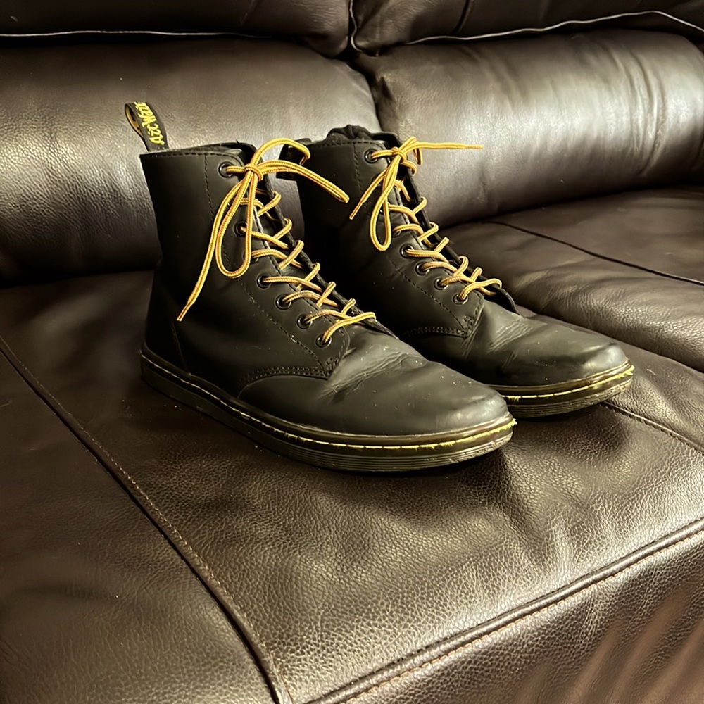 Dr. Martens TOBIAS boots size 10 M.